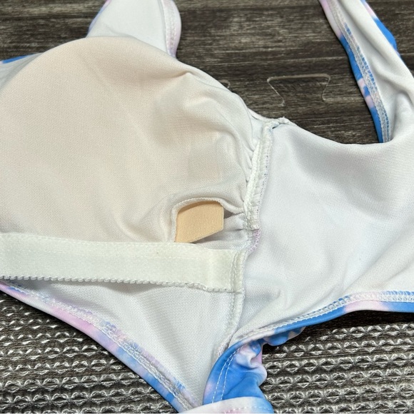 NWT Women’s Size Medium Hurley Blue & Purple Tie Dye Monokini Logo Swimsuit - Picture 7 of 11
